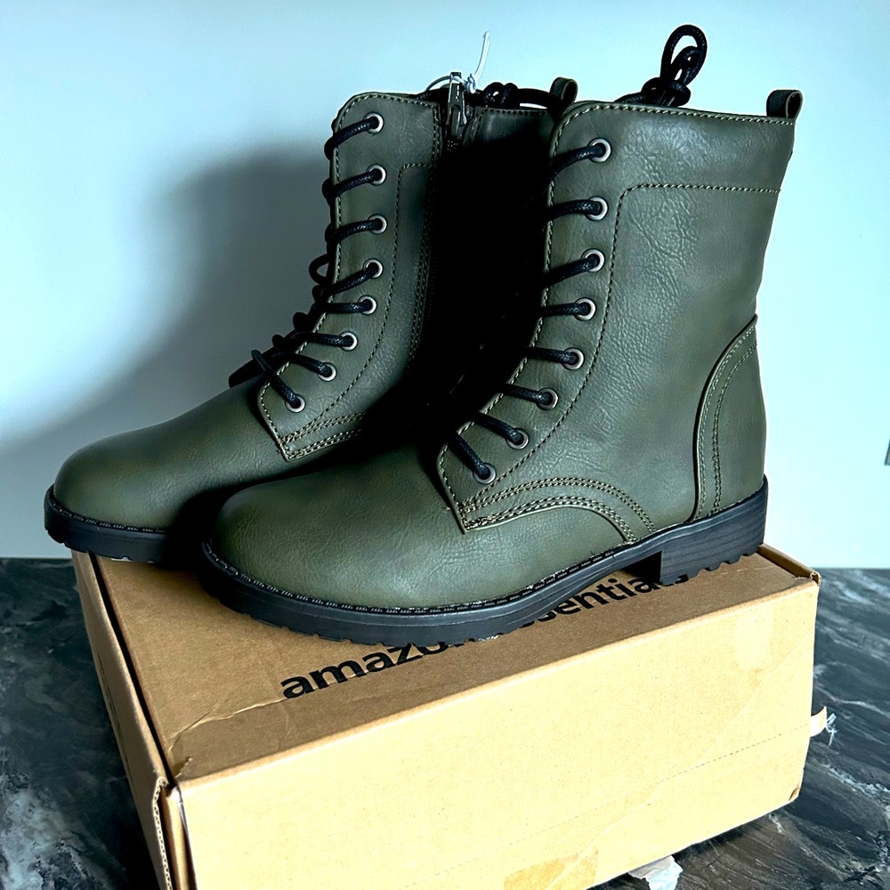 Army Green Combat Boots